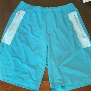 Lululemon Men’s linerless workout shorts in XL